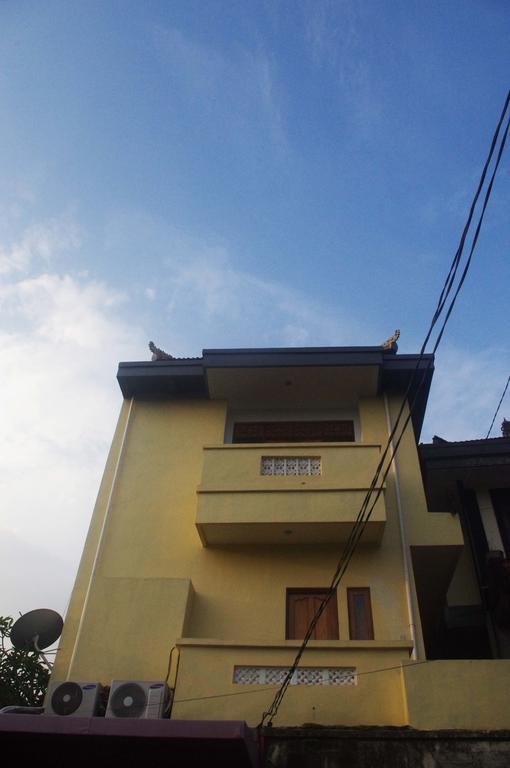 Ramaniya House Hotel Ubud  Bagian luar foto